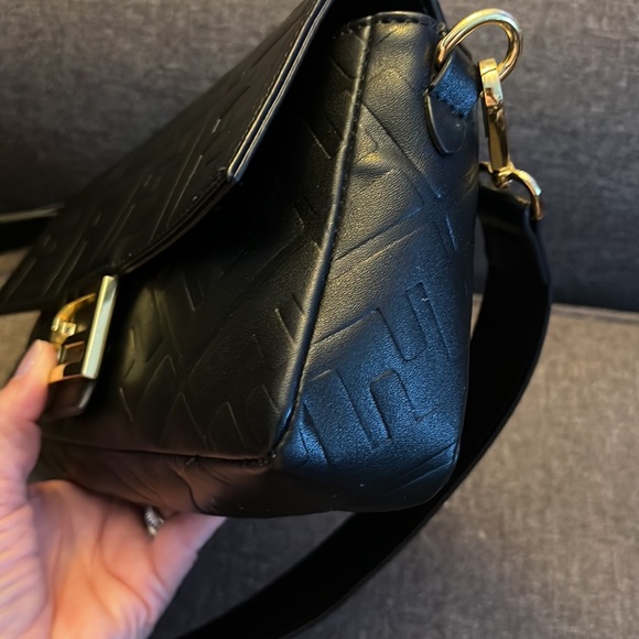 Fendi Baguette Logo Shoulderbag - Picture 7 of 16